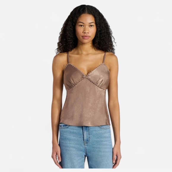 No Boundaries Woven Cami Top with Lace Trim and Bow, Women's - Picture 6 of 8